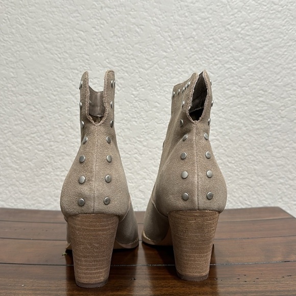 Splendid Esmae Suede Studded Ankle Bootie Size 8.5 - Picture 5 of 7